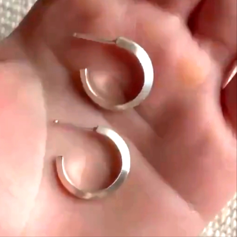 Matte sterling silver hoops - Picture 2 of 3